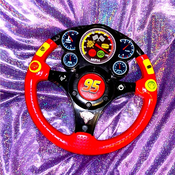 Disney Cars Rev & Roll Steering Wheel - Picture 1 of 5